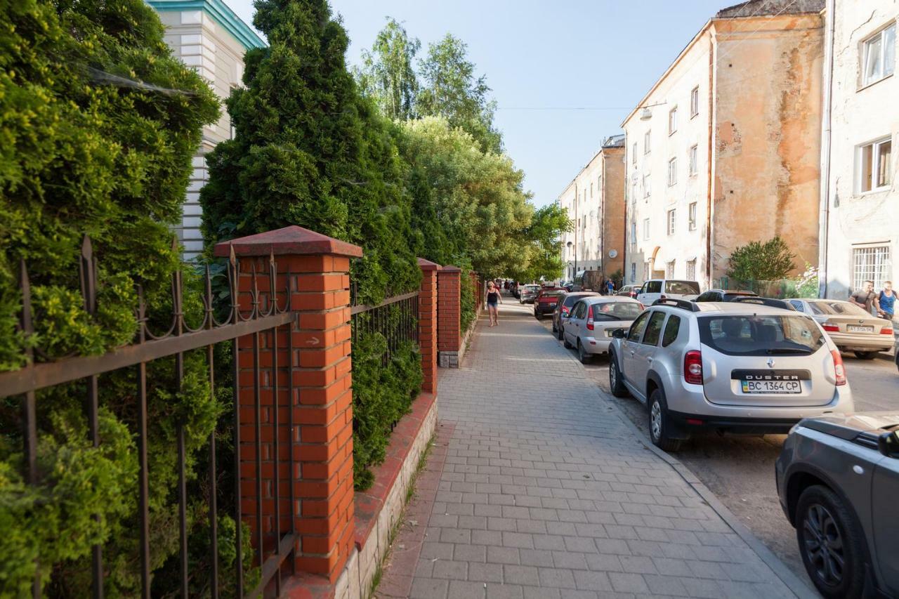 Delux Leopolli Apartments Near Shopping Mall Forum Lviv Exterior photo